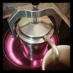 0x087: Příprava kávy / Coffee in progress (2)